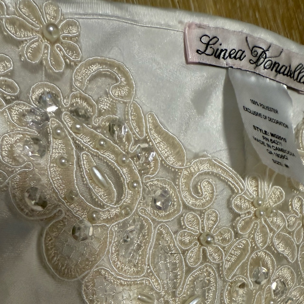 Linea Donatella White Lace Chemise - Picture 2 of 2